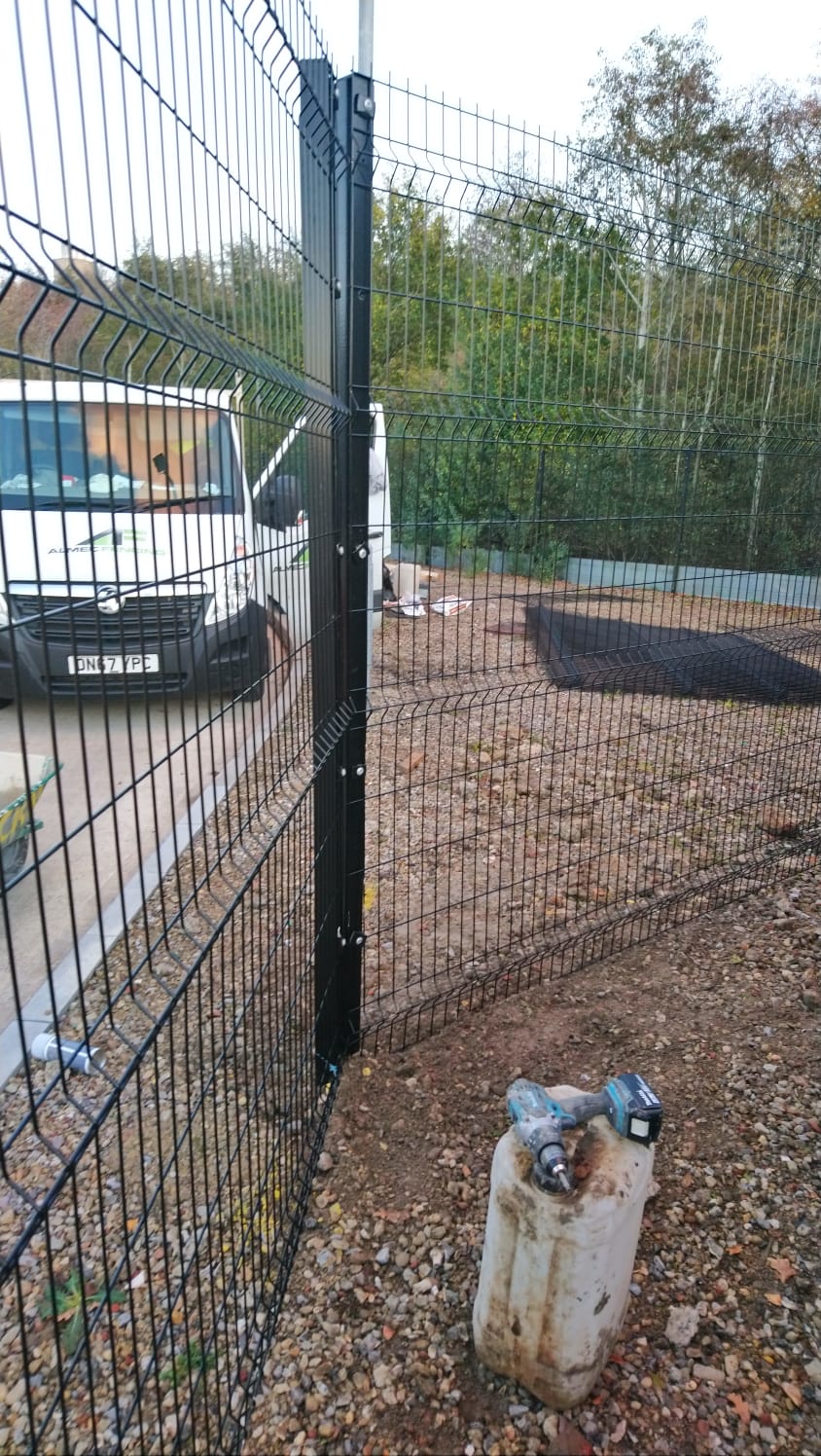 V-Defence Mesh Fencing Installed Didcot, Oxfordshire | Almec Fencing