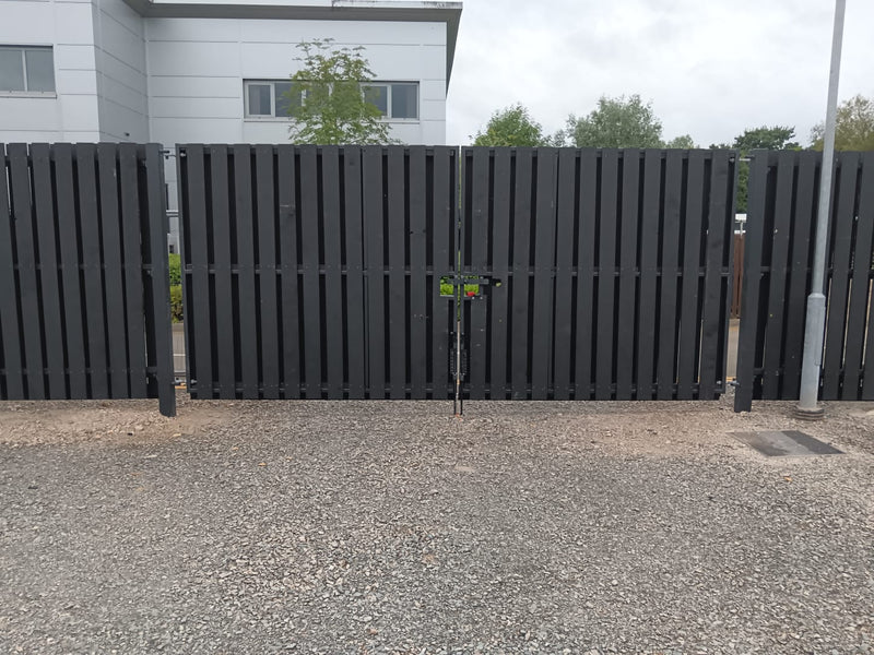 Project Completion: Hit and Miss Timber Fencing for Bentley Motors in Leicester