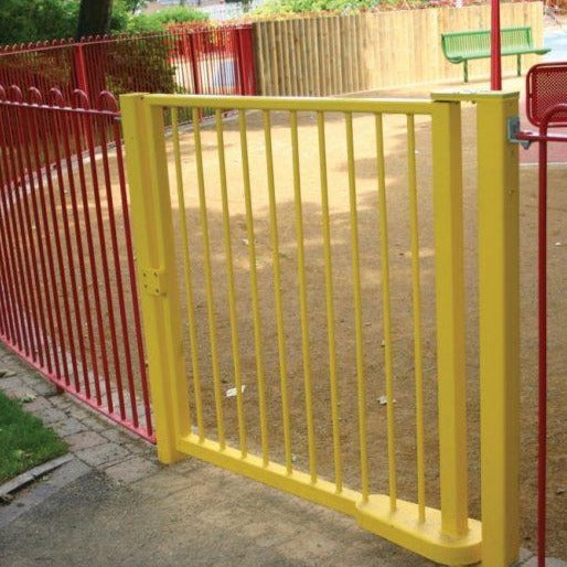 Hydraulic Self Closing Gate | Almec Fencing | UK Suppliers & Erectors of Domestic & Industrial Fencing
