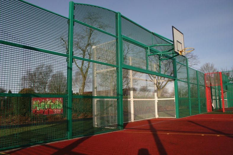 Dual Defence Ball Court Mesh Fencing With 3m Goal End